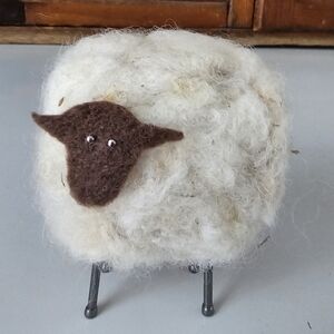Handmade Shetland Felted Wool White With Brown Face Sheep Figurine New